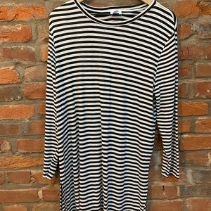 Black/White Strip Lightweight Sweater Tunic